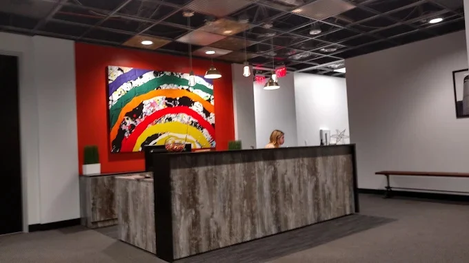 Building reception desk in the Regus lobby, Suite 200